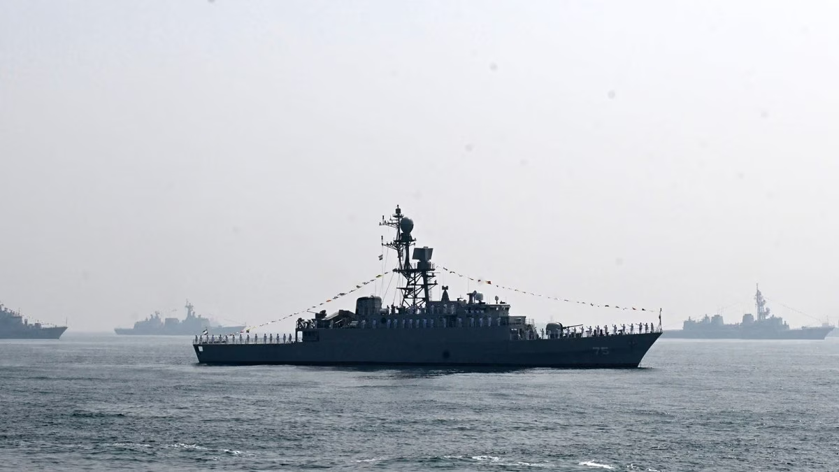 U.S. Submarine Sinks Iranian Warship off Sri Lanka